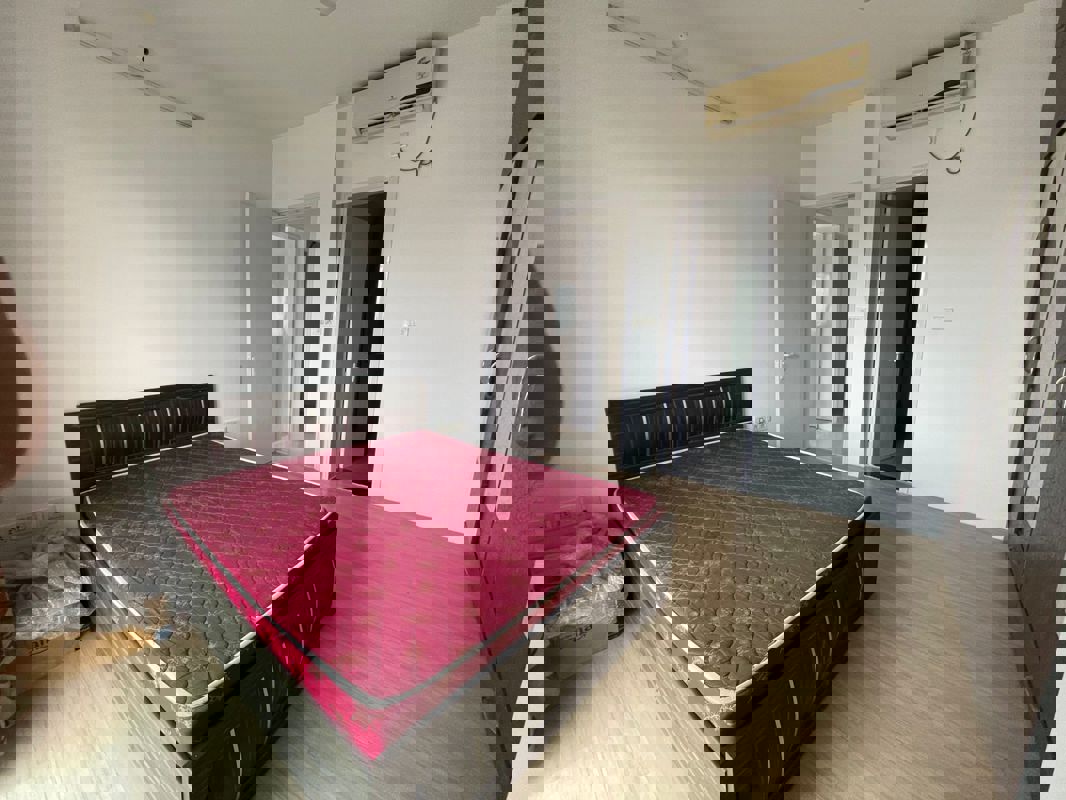 3 BHK 1200 Sq.Ft. Apartment in Sheth Vasant Lawns