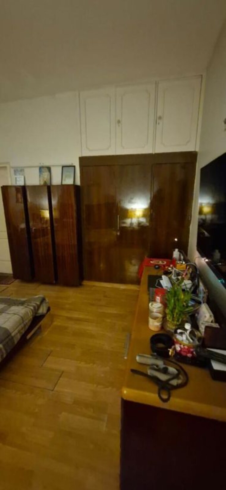  Parking, malviya nagar 3 Bedroom 1800 Sq.Ft. Apartment In Malviya Nagar Delhi 9962625