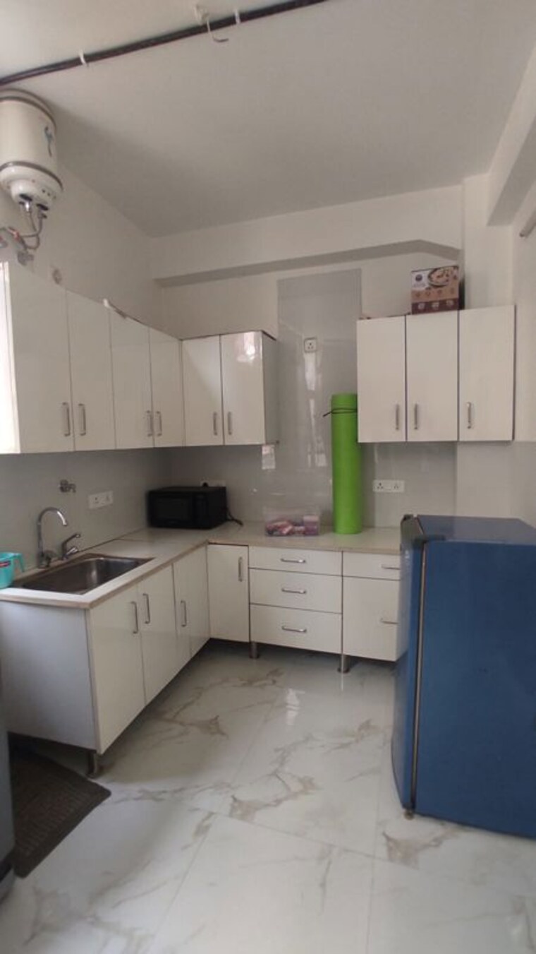 Kitchen, malviya nagar 3 Bedroom 1800 Sq.Ft. Apartment In Malviya Nagar Delhi 9962625
