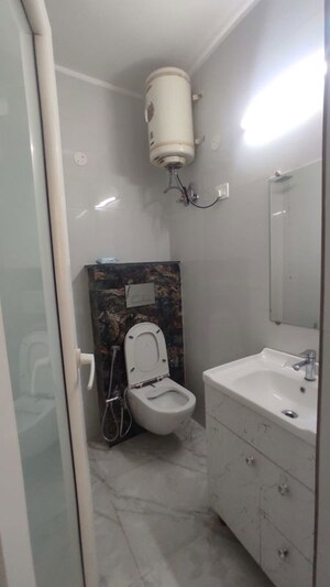 Attached Bathroom in 3 BHK Apartment at Malviya Nagar – for Rent