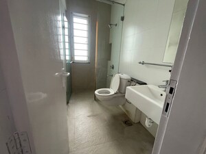 Bathroom in 3 BHK Apartment at Sheth Vasant Lawns, Laxmi Nagar – for Rent