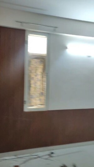 Room in 2 BHK Builder Floor at Wave Executive Floors, Wave City – for Rent