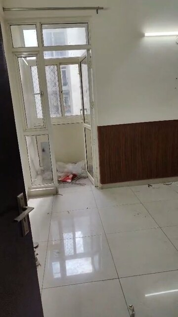 Bathroom in 2 BHK Builder Floor at Wave Executive Floors, Wave City – for Rent