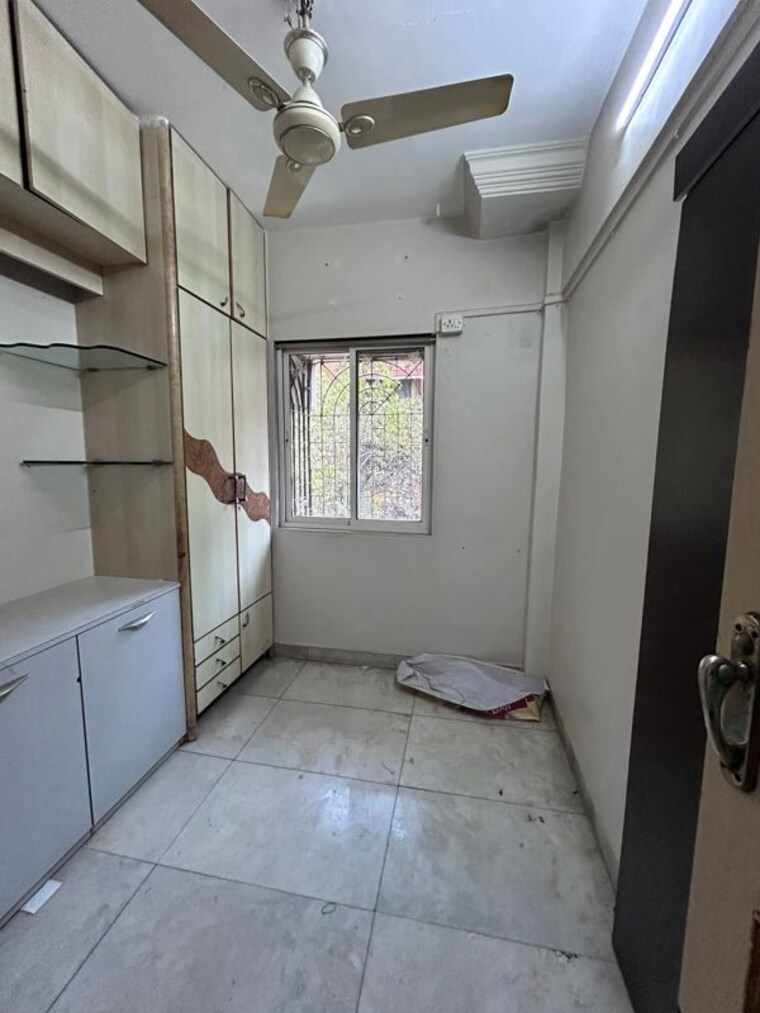 undefined, andheri west 1.5 Bedroom 450 Sq.Ft. Apartment In Andheri West Mumbai 9962638