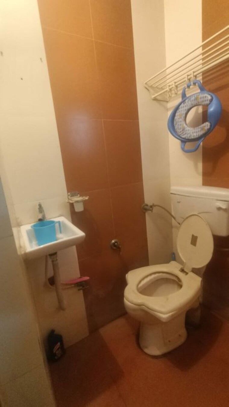 Bathroom, paldi 2 Bedroom 1130 Sq.Ft. Apartment In Paldi Ahmedabad 9962644