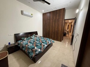 Bedroom in 3 BHK Builder Floor at Sector 21 – for Rent