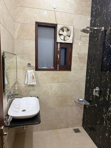 Bathroom in 3 BHK Builder Floor at Sector 21 – for Rent