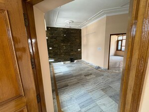 Room in 5 BHK Independent House at Sector 4 – for Rent