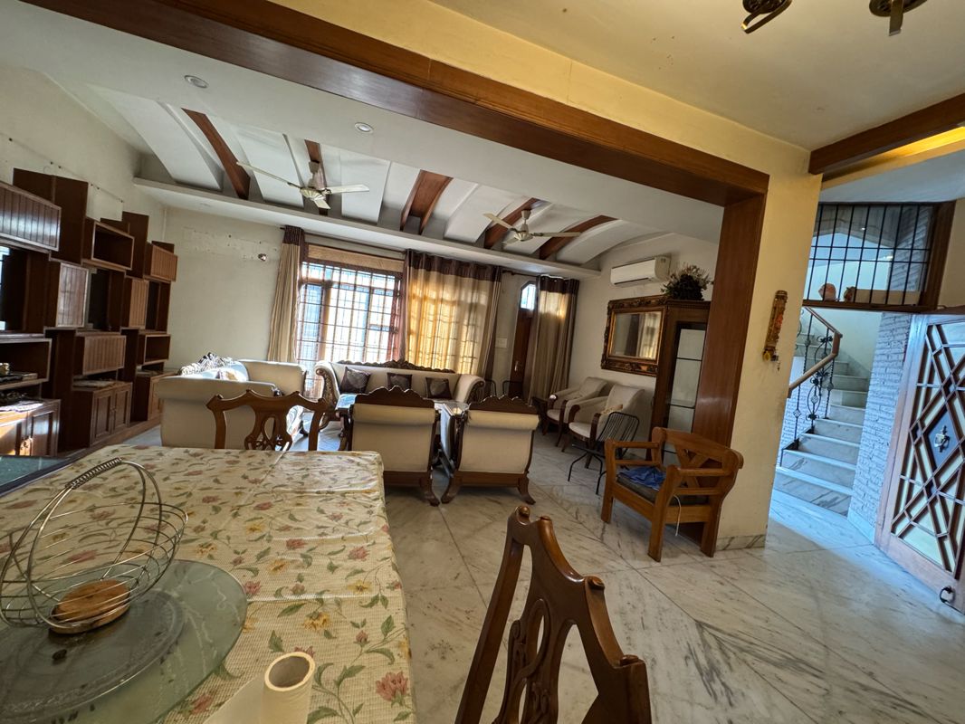 4 BHK + Servant Room Independent House For Rent in Sector 2