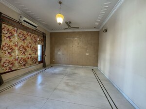 Room in 4 BHK Independent House at Sector 2 – for Rent