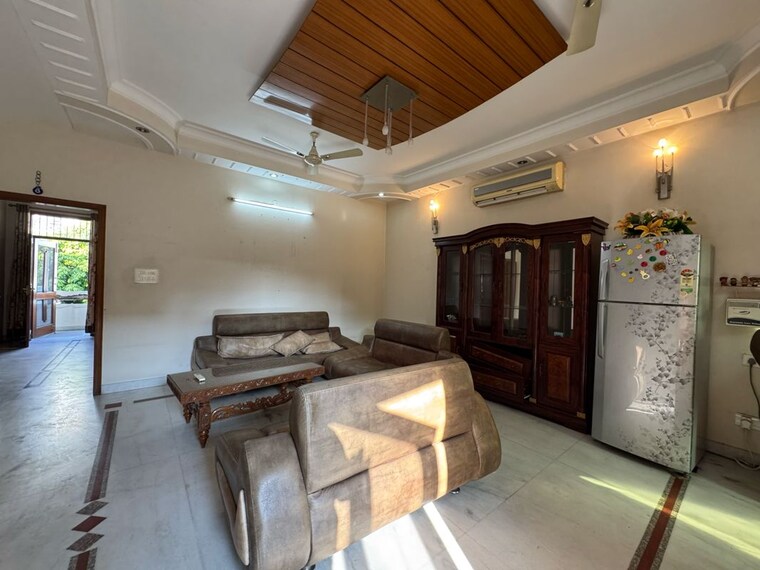 Living Room, sector 2 4 Bedroom 2100 Sq.Ft. Independent House In Sector 2 Panchkula 9962690