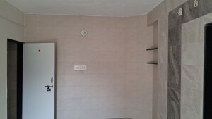 Room in 3 BHK Apartment at Navarangpura Gam – for Rent