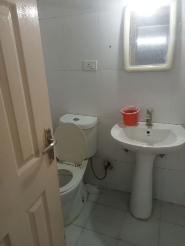 Bathroom, sector 55 1 RK 750 Sq.Ft. Independent House In Sector 55 Noida 9962709