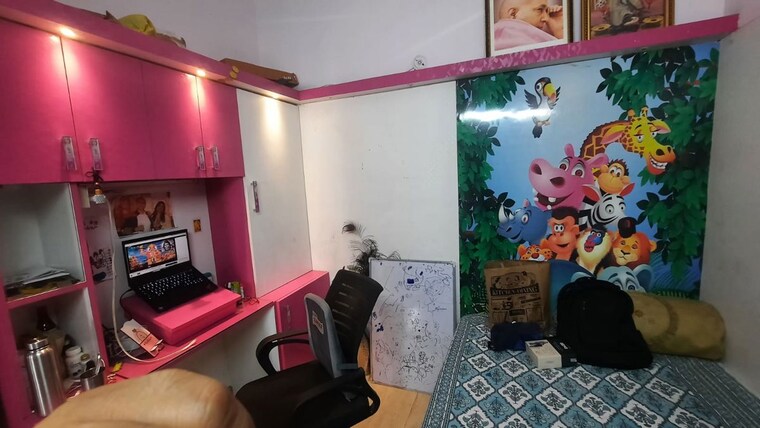 Living Room, amrapali-crystal-homes 3 Bedroom 1700 Sq.Ft. Apartment In Sector 76 Noida 9962713