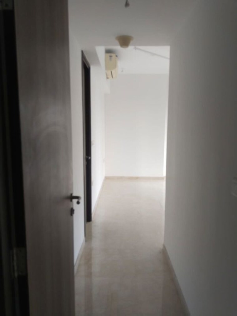 Bathroom, lodha-allura 3 Bedroom 1078 Sq.Ft. Apartment In Worli Mumbai 9962692