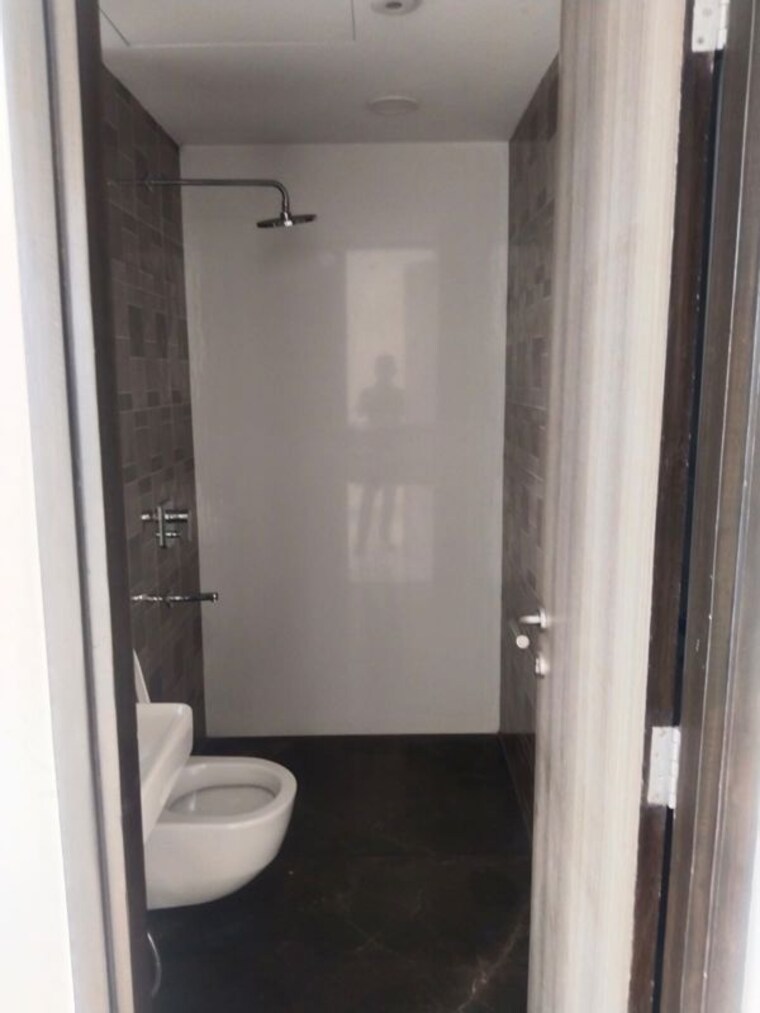 Bathroom, lodha-allura 3 Bedroom 1078 Sq.Ft. Apartment In Worli Mumbai 9962692