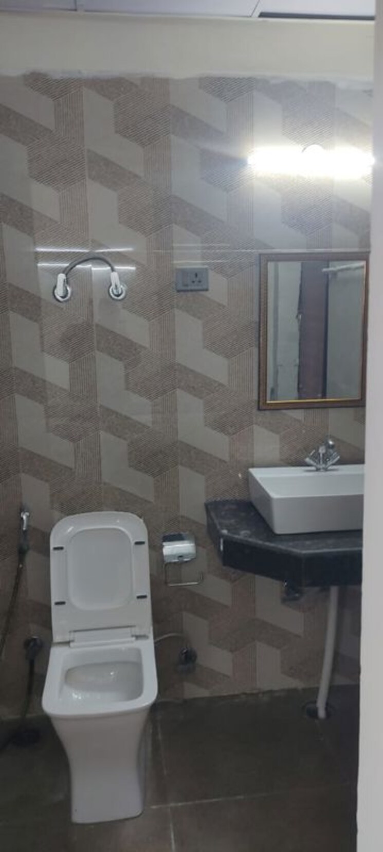 Bathroom, amrapali-crystal-homes 3 Bedroom 1700 Sq.Ft. Apartment In Sector 76 Noida 9962734