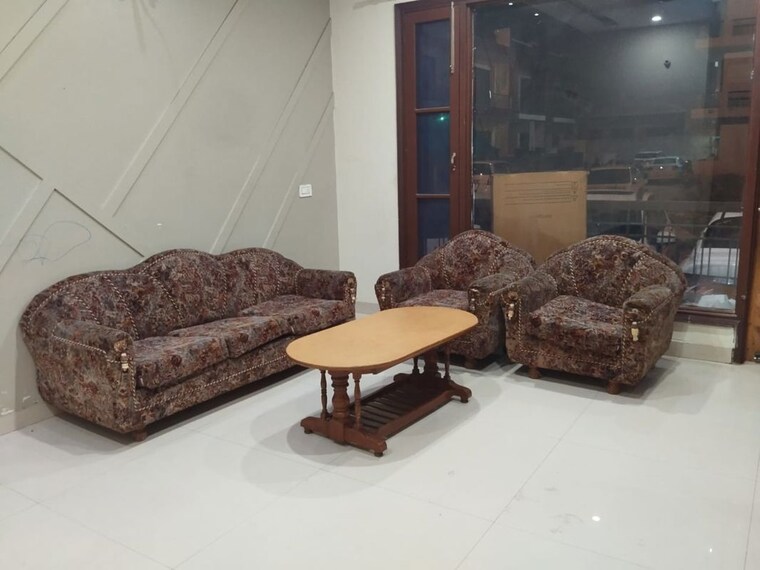 Living Room, penta-homes 2 Bedroom 1300 Sq.Ft. Apartment In Vip Road Zirakpur 9962738