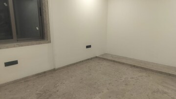 Room in 3 BHK Apartment at Banjara Hills – for Sale