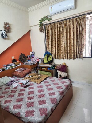 Bedroom in 1 BHK Apartment at Bullion House, Bhuleshwar – for Rent