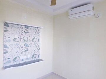 Room in 2 BHK Builder Floor at Kondapur – for Rent