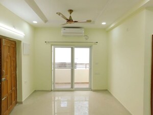 Room in 2 BHK Builder Floor at Kondapur – for Rent