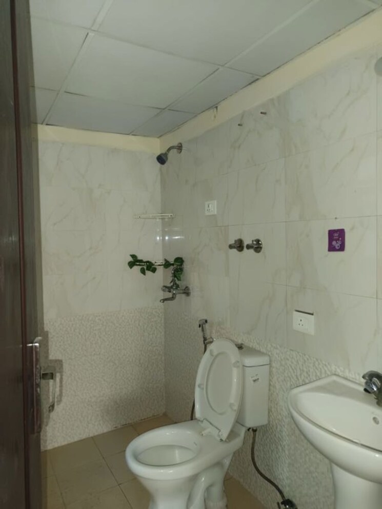 Bathroom, gardenia-golf-city 2 Bedroom 1150 Sq.Ft. Apartment In Sector 75 Noida 9962798