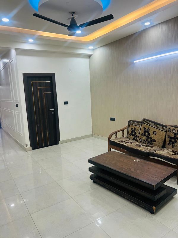 3 BHK + Pooja Room Apartment For Rent in Gardenia Golf City
