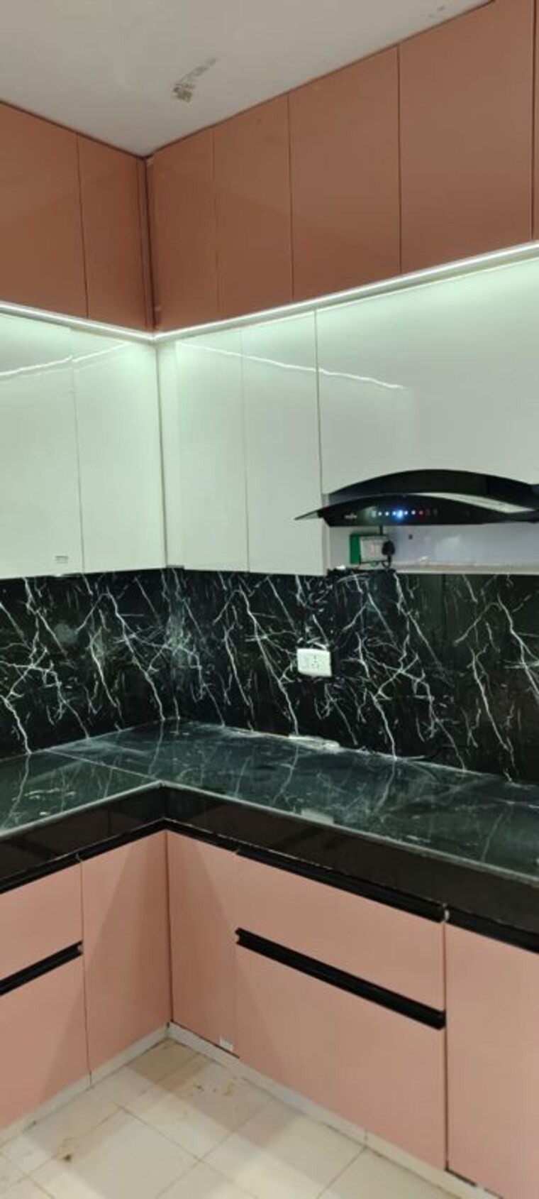Kitchen, siddharth vihar 3.5 Bedroom 1800 Sq.Ft. Apartment In Siddharth Vihar Ghaziabad 9962810