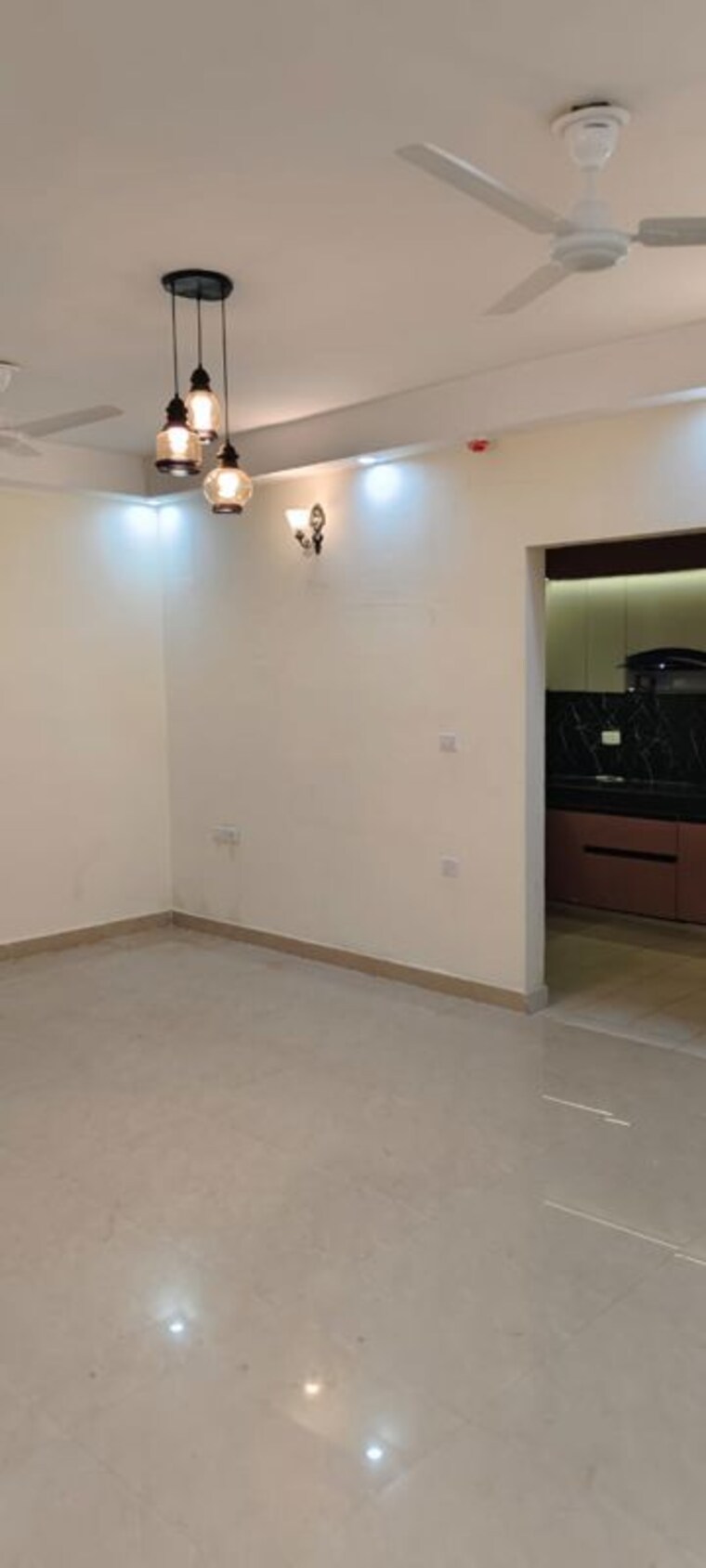 Room, siddharth vihar 3.5 Bedroom 1800 Sq.Ft. Apartment In Siddharth Vihar Ghaziabad 9962810