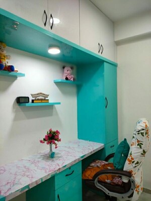 Furnished Amenities in 3 BHK Apartment at Vaishnodevi Circle – for Rent