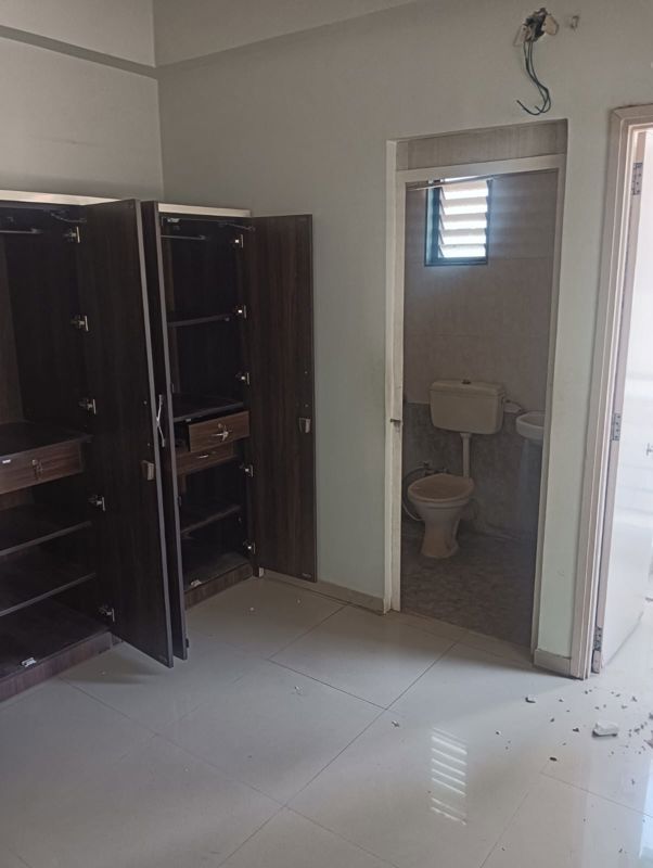 2 BHK Apartment For Rent in Rajyash Reevanta