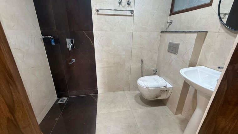 Bathroom, the-suman-marvelous 3 Bedroom 1745 Sq.Ft. Apartment In Ramgarh Bhudda Zirakpur 9962825