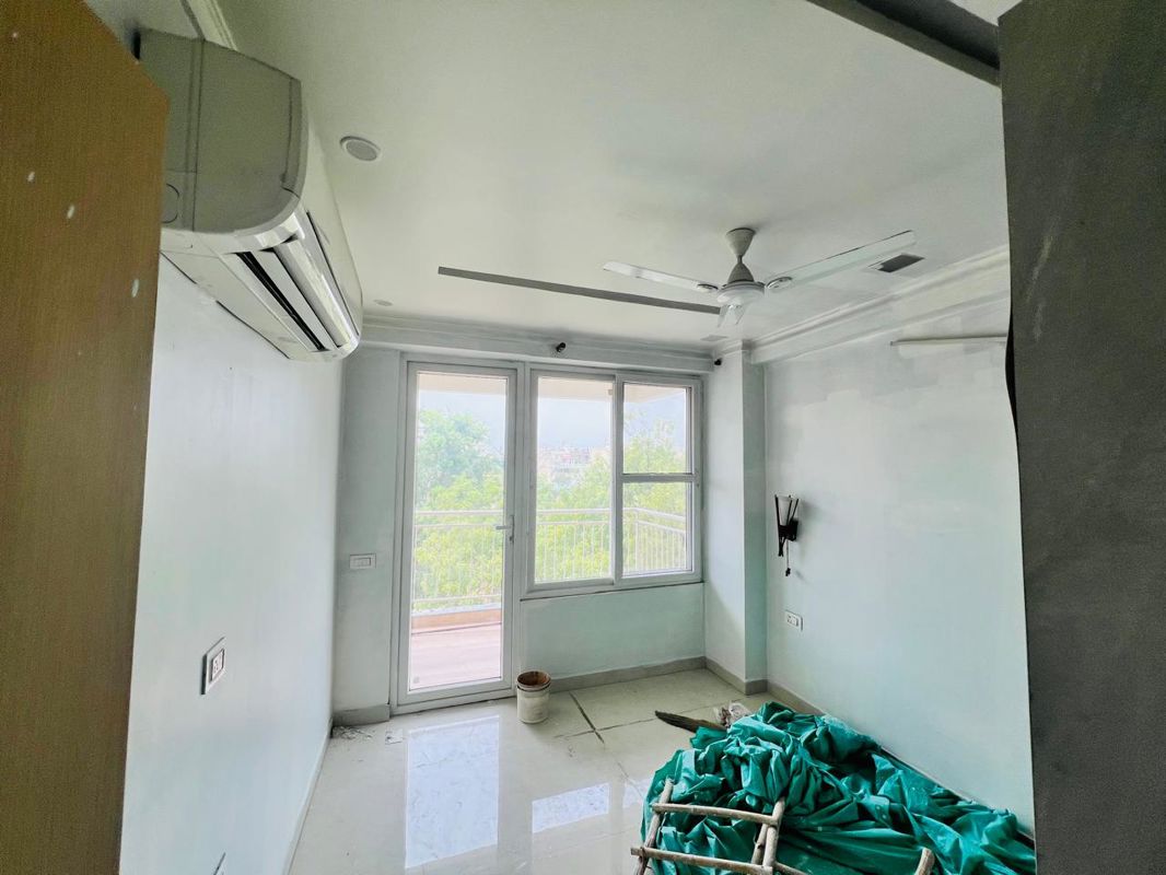 3 BHK + Pooja Room,Servant Room,Study Room Builder Floor For Rent in DLF Atria