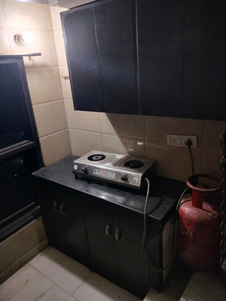 Kitchen, saket 1 RK 400 Sq.Ft. Builder Floor In Saket Delhi 9962856