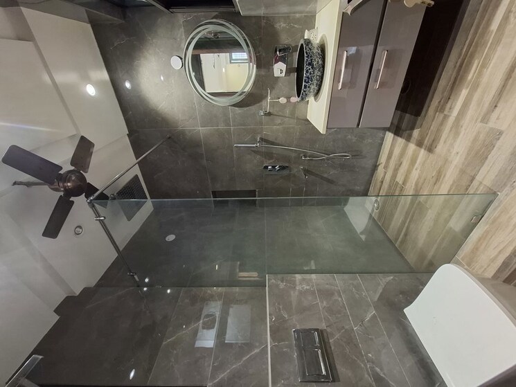 Bathroom, greater kailash i 3 Bedroom 1800 Sq.Ft. Builder Floor In Greater Kailash I Delhi 9962857