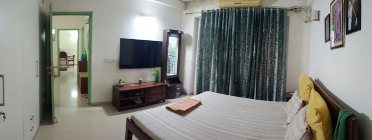 Bedroom, emaar-emerald-floors 4 Bedroom 350 Sq.Yd. Builder Floor In Sector 65 Gurgaon 9962864