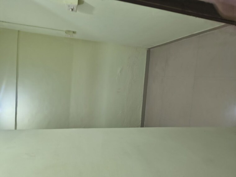 Room, navre-baug-chs 1 Bedroom 590 Sq.Ft. Apartment In Kurla East Mumbai 9962869