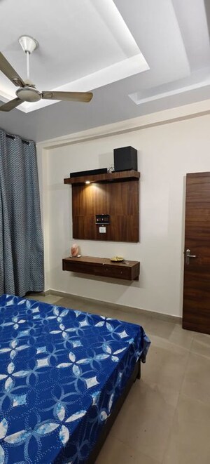 Furnished Amenities in 1 BHK Builder Floor at Niti Khand I – for Rent