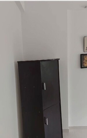 Furnished Amenities in 3 BHK Apartment at Kumar Pinakin, Baner – for Rent