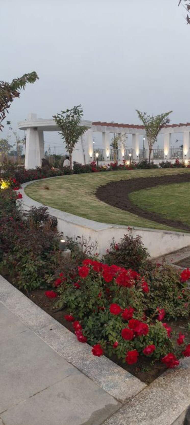 Garden, ujjain road  1000 Sq.Ft. Plot In Ujjain Road Indore 9962873