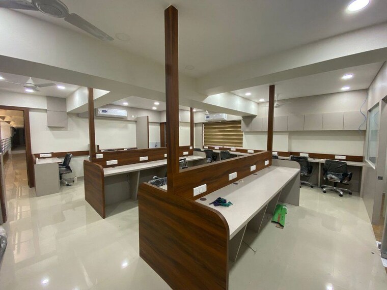 Team Area, vasna Commercial Office Space 1300 Sq.Ft. In Vasna Ahmedabad 9962878