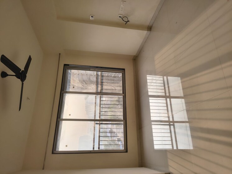 Room, kurla east 2 Bedroom 600 Sq.Ft. Apartment In Kurla East Mumbai 9962901
