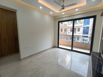 Master Bedroom in 1.5 BHK Builder Floor at Sarvapriya Vihar – for Sale