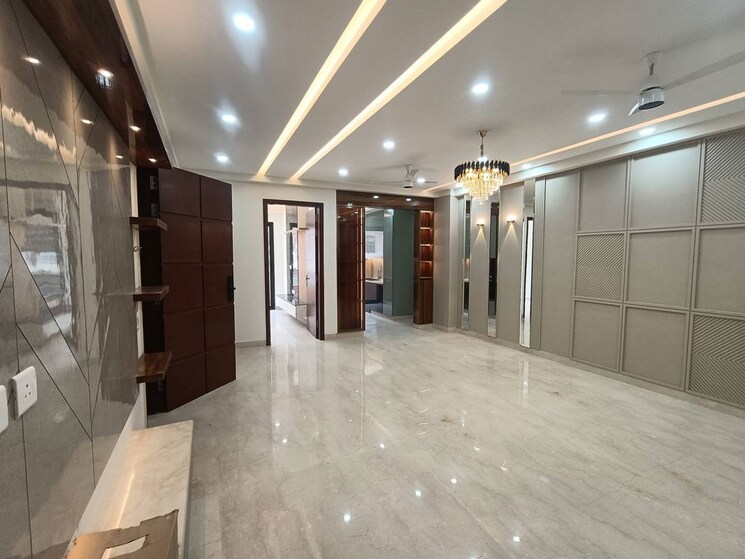 Living Room, sarvapriya vihar 1.5 Bedroom 230 Sq.Yd. Builder Floor In Sarvapriya Vihar Delhi 9820927