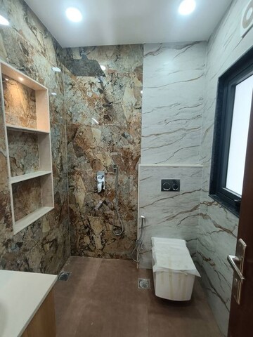 Attached Bathroom in 1.5 BHK Builder Floor at Sarvapriya Vihar – for Sale