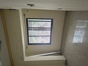 Room in 1 BHK Apartment at Kurla East – for Rent