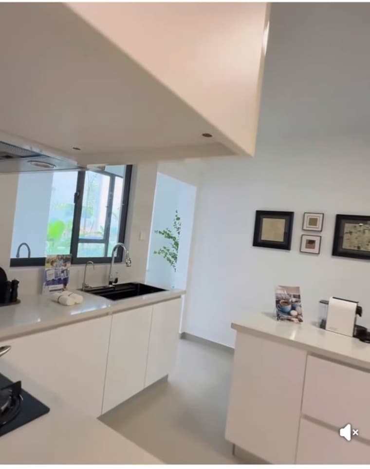 Kitchen, greater kailash 3 Bedroom 208 Sq.Yd. Builder Floor In Greater Kailash Delhi 9962917