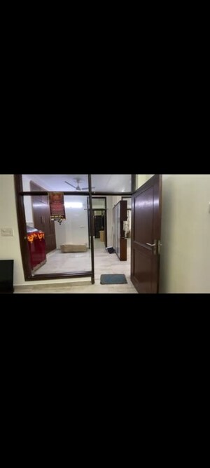 Room in 3 BHK Independent House at RWA Apartments Sector 27, Sector 27 – for Rent