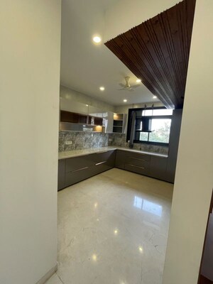 Kitchen in 4 BHK Apartment at DLF Atria, Dlf Phase ii – for Sale